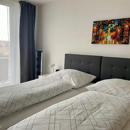 Etzel Apartment